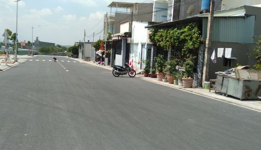 Cần Bán Gấp Lô Đất Mặt Tiền Đường Lớn,tp Dĩ An.Bình Dương. Liên hệ:0528368465