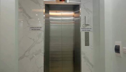 Mua Nhanh Kẻo Lỡ!!! Nhà Lô Góc Nguyên Khang,7T-Thang Máy, 5M Mt, Gara, Kd Siêu Lợi Nhuận, Giá Bất Ngờ. Lh 096 283 2926