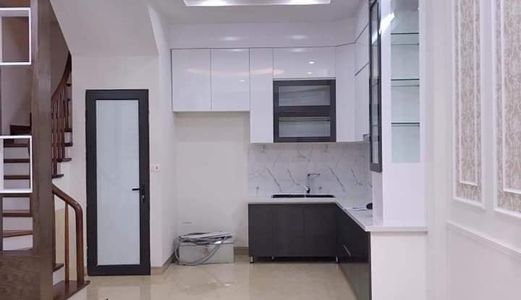 Bán Nhà Duy Tân, Diện Tích 40M2, 5 Tầng, Mặt Tiền 4M, Giá 3.9 Tỷ.