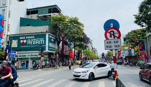 Nhà Mặt Phố Trung Tâm Quận Đống Đa Kinh Doanh Đỉnh 86 M2 - 24,5 Tỷ