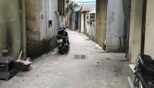 Bán Gấp Nhà Đội Cấn 198M2, mặt tiền 4.6m, 4 Tầng, Giá Chào 12.7 Tỷ