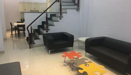 Cho Thuê Nahf Mặt Tiền Hxh 1027 Htp -4X14M- Trệt , 2 Lầu ,3Pn - Full Nt - Gía Chốt 12Tr / Tháng .