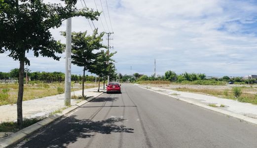 Đất Đối Lưng Vcc Đường 7M5 Giá 2tỷ430, Lv Chính Chủ- Lh Em Yến 0906271915