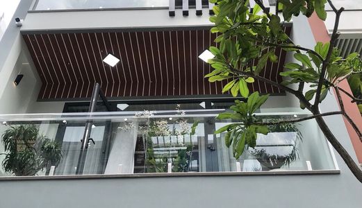 Chính Chủ Bán Nhà Khu Phú Mỹ Phạm Hữu Lầu -Q7 -5X16M- 3 Tầng - Full Nt - Giá 10.9 Tỷ .