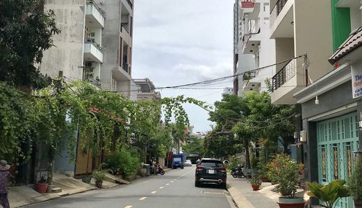 Cho Thuê Nhà C4 Mặt Tiền 1333 Huỳnh Tấn Phát - 4.5X22M- Giá 15Tr / Tháng .