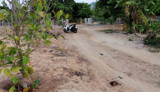 Bán Lô Đất Cam Lâm Diện Tích 1820M2 Phù Hợp Đất Ở Giá Chỉ 550Tr..!