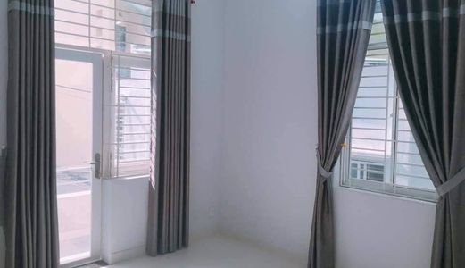 Chính Chủ Bán Gấp Nhà Đường Lạc Long Quân, Tân Bình, 3 Tầng, Giá 2,5 Tỷ