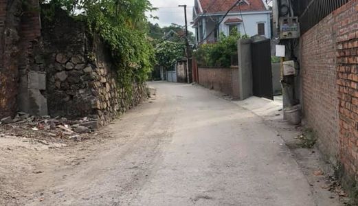 Bán Đất Hà Trung Cách Đường 50M. Dt:57M2,mt:4.5M.h:tây Bắc.giá 800 Triệu !!!