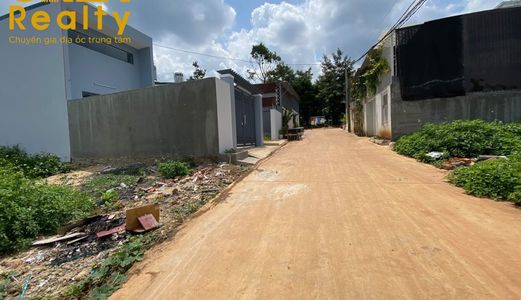 Nhà Đẹp Hẻm Ô Tô Giá Chỉ 1390 Triệu Gần Hoàng Việt Bmt