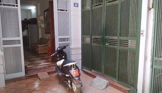 Bán Nhà Phố Đào Tấn, Nhà Đẹp, Thoáng Mát Diện Tích 41M, Giá Hơn 4 Tỷ.