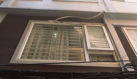 Bán Nhà Gấp –  Thang Máy – 40M Ra Phố Hoa Bằng – Dt 43M2 – Cầu Giấy – 6,1 Tỷ.