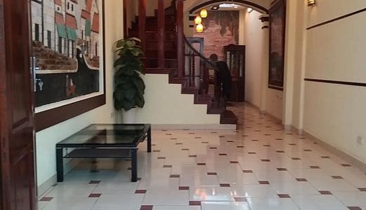 Bán Nhà Cầu Giấy, Nguyễn Khang, Nhà Đẹp Ở Luôn, Ngõ Thông, 55M2 Giá 5.3 Tỷ