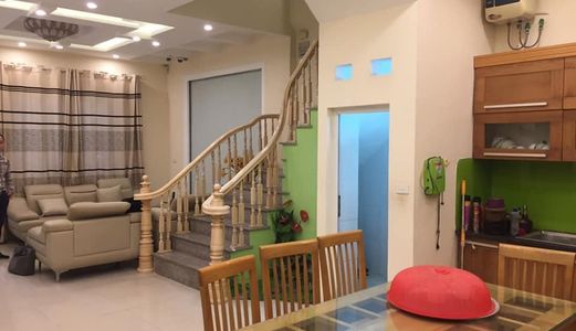 Bán Gấp Nhà Khu Vực Xã Đàn, Nguyễn Lương Bằng, 5 Tầng, Mt 4M, Chỉ 2,95 Tỷ Lh: 0961064095