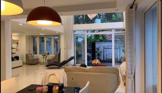 Bán Nhà Đê La Thành, Rẻ, Đẹp, Kinh Doanh, Ô Tô 48M2 X 4T, 5 Tỷ
