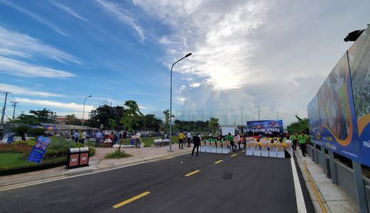 Nền Phố Thương Mại Saigon West Broadway , Nguyễn Cửu Phú, Q. Bình Tân Lh: 098 6366 478