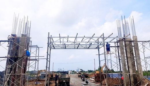 Bán Đất Cách Trung Tâm Hành Chính 200M