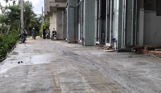 Nhà Mới 80M2 Ngay Cầu Tràm
