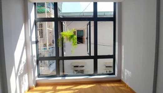 Bán Gấp Căn Nhà 1T1L Đường Trần Bình Trọng,45M2,giá 2Tỷ6,sổ Hồng Riêng,hẻm 4M