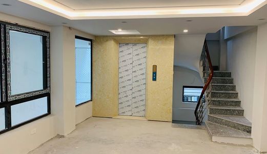 Nhà 7 Tâng Mặt Phố Thụy Khuê 60M2 Mặt Tiền 4,7M Giá 16,5 Tỷ Liên Hệ O92 921 8668