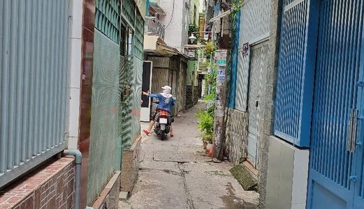Bán Nhà Hẻm Gần Chợ Tân Bình 25M2  2 Tầng Chỉ 2.1 Tỷ Thương Lượng 0886880910