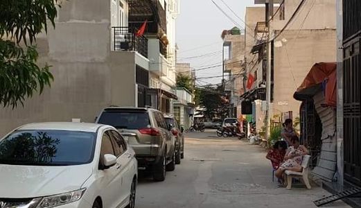 Nhà  65M2, Pháp Lý Đầy Đủ, Full Thổ Cư Gần Ngã Tư Miếu Ông Cù Bình Chuẩn, Thuận An