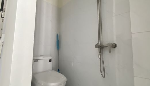 Kẹt Tiền Cần Bán Gấp Nhà Mới Xây, Tặng Full Nội Thất, Dọn Vào Ở Ngay