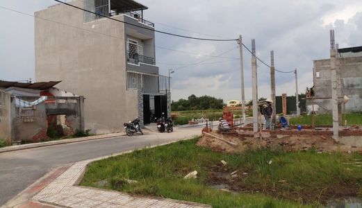 Kẹt Tiền Bán Gấp Lô Đất Thổ Cư 120M2, 600Triệu Đường Thanh Niên, Hóc Môn, Sổ Hồng Riêng