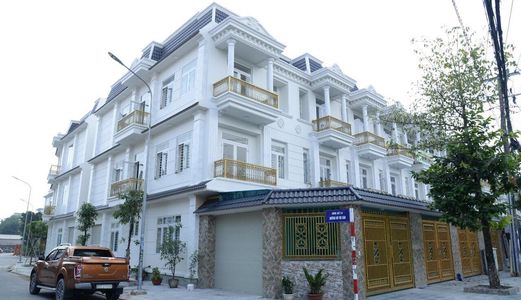 Bán Đất Tặng Nhà Tặng Luôn Nội Thất