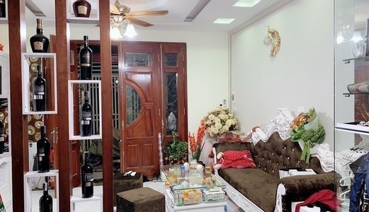 Bán Nhà Thanh Nhàn,  5T, Mt 4.3M, 3.89 Tỷ.