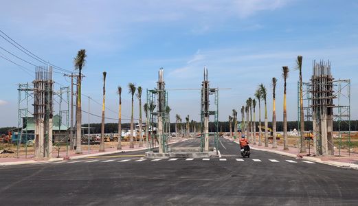 Cần Bán 100M2 Đất Đường 769-Long Thành. Shr,thổ Cư,có Ngân Hàng Hỗ Trợ. Giá 400 Tr. Lh: 0374804086