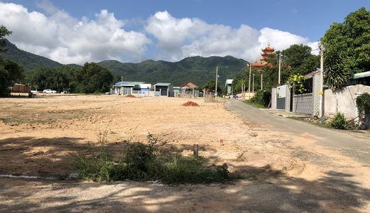 Chính Chủ Bán 2 Lô Đất Full Thổ Cư Dt 240M2 Giá 1 Tỉ Đường Châu Pha-Bà Rịa