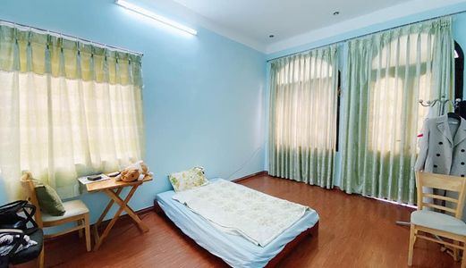 Bán Nhà Tôn Thất Tùng, Kinh Doanh, 50M, Nhỉnh 4 Tỷ