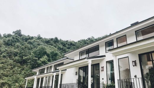 Biệt Thự Nghỉ Dưỡng Kỳ Sơn Hòa Bình Cần Tìm Chủ Gấp