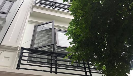 3 Tỷ, Nhà 40M2, 5 Tầng, Long Biên, Đàm Quang Trung, Ngõ Nông, Ô Tô 7 Chỗ Qua Cửa