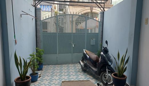 Kẹt Tiền Cần Bán Gấp Mặt Tiền Đường Trương Quốc Dung, Pn, 100M2, 18.5 Tỷ