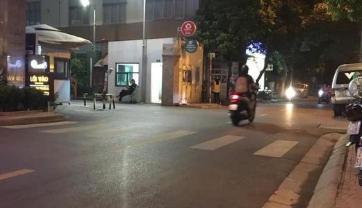 Bán Nhà Ngõ Phố Ngọc Lâm, 60M2, Lô Góc, Ô Tô Tránh, Siêu Kinh Doanh, 8.3 Tỷ