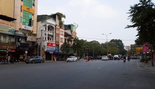 Nhà Mặt Phố Khu Vực Văn Miếu Quốc Tử Giám - 7 Tầng Thang Máy - 60M2 - Vỉa Hè Rộng - Kinh Doanh