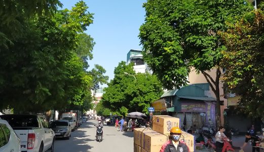 Nhà 5 Tầng Xây Đẹp - Kinh Doanh Sầm Uất– Trung Tâm Khu Đô Thị Xa La, Hà Đông – Giá Hợp Lý.