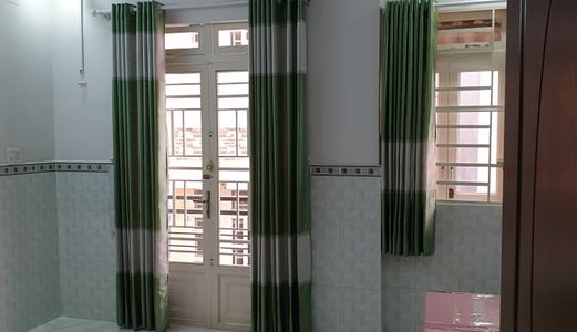 Bán Nhà Đường Khánh Hội Quận 4, 5 Lầu 32M2 Giá Chỉ 5 Tỷ