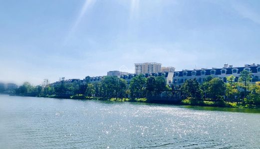 Bán Nhà Phố Liền Kề Tại Dự Án Khu Đô Thị Lakeview City, Quận 2, 100M2 Giá Cực Tốt. Lh: 0934119697