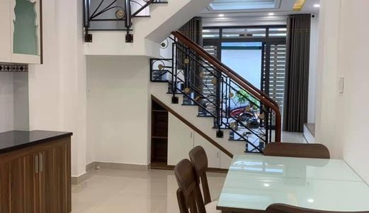 Mặt Tiền Đường Hoa Lan Quận Phú Nhuận, 5 Tầng Chỉ 6,5 Tỷ.