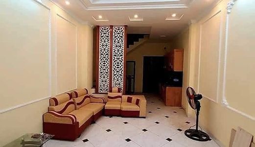 3.85 Tỷ,bán Nhà Minh Khai,43M2,5 Tầng,mt 3.7M, Ngõ Thông, Kinh Doanh