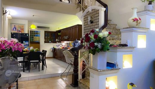 Hồ Tây, Võng Thị.  Nhà 67M 4 Tầng Cực Đẹp, Chỉ >5 Tỷ !