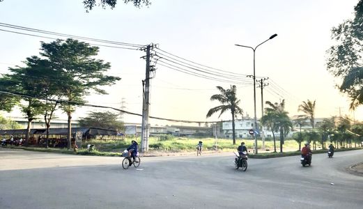Cho Thuê Lô Đất 02 Mặt Tiền 14000M2 Đg Số 2 Và Đg C, Kcn Tân Tạo A, Bình Tân. Giá 3$/m2. 0932032403
