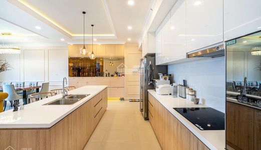 Bán Căn Hộ Chung Cư 170 Đê La Thành, 142M2, Giá 29Tr/m2 Giá Cả Thương Lượng