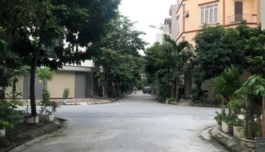 Liền Kề Đất Dịch Vụ Đìa Lão – Hà Đông 50M2X5T, Nhà Đẹp Mới, Tặng Nội Thất, Oto Tránh Chỉ 5,2 Tỷ.