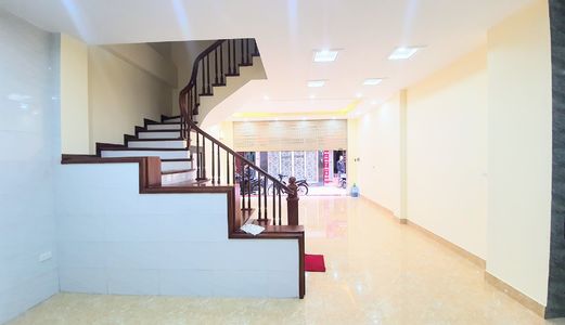 Nhà 58M2X5T Nguyễn Ngọc Nại, Mặt Tiền 5.4M, Ô Tô Đỗ Cửa. Giá 9.5 Tỷ