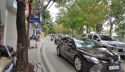 Đất Giáp Mặt Phố Lạc Long Quân Thông Trịnh Công Sơn Kd 45M2, Mt6M.