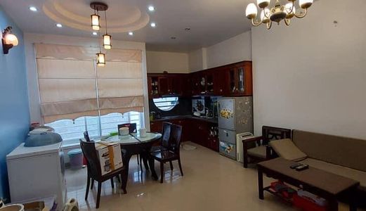 Bán Nhà Ngõ Thái Hà, 3 Mặt Thoáng, Sân Để Xe