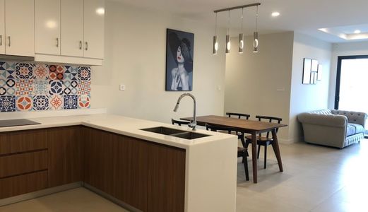 [Gấp] Bán Căn 118M2/ 3N Full Nội Thất Vs Hướng Đông Nam Giá 4,9 Tỷ Dự Án Kosmo, Lh 0363108660